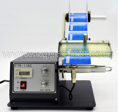 Máy tách nhãn tự động 118C
